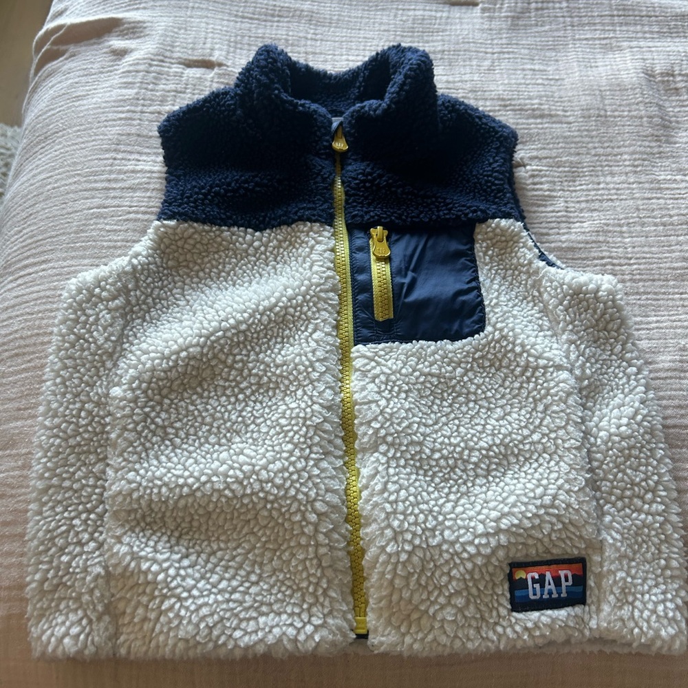 GAP baby boy Blue and Cream Fleece Vest